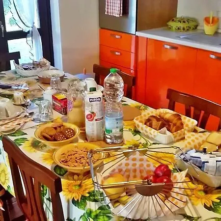 فندق مبيت وإفطار Moglialunga